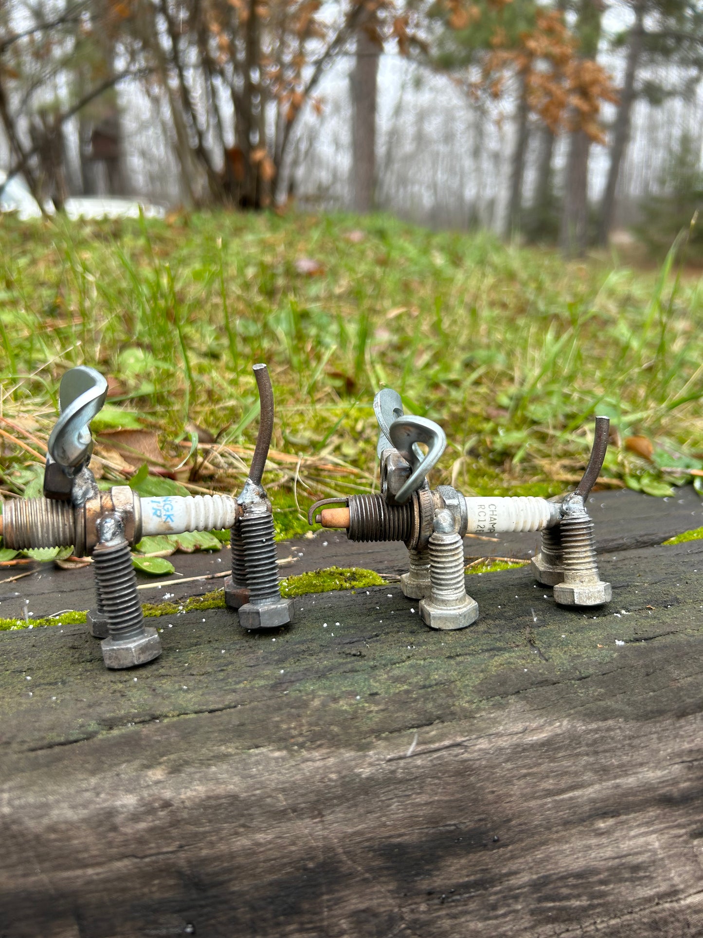 Standing Spark Plug Dogs